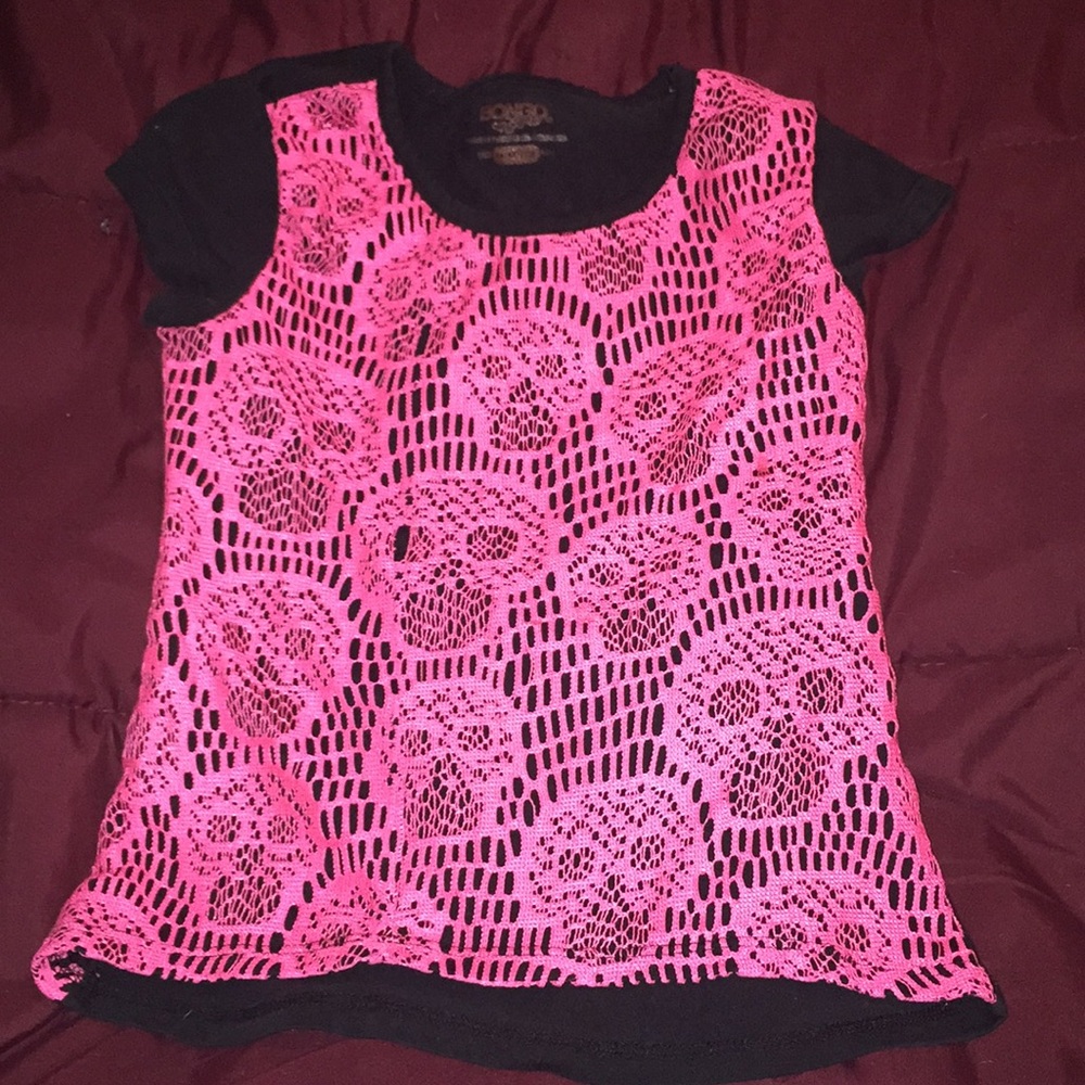 Size M black t shirt